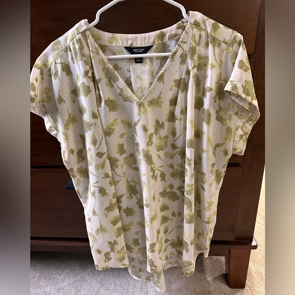 Simply Vera Vera Wang blouse